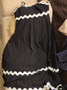 Kirundo Black Dress with White Wavy Trim